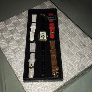 Disney Mickey Mouse Watch 5 Interchangeable Bands